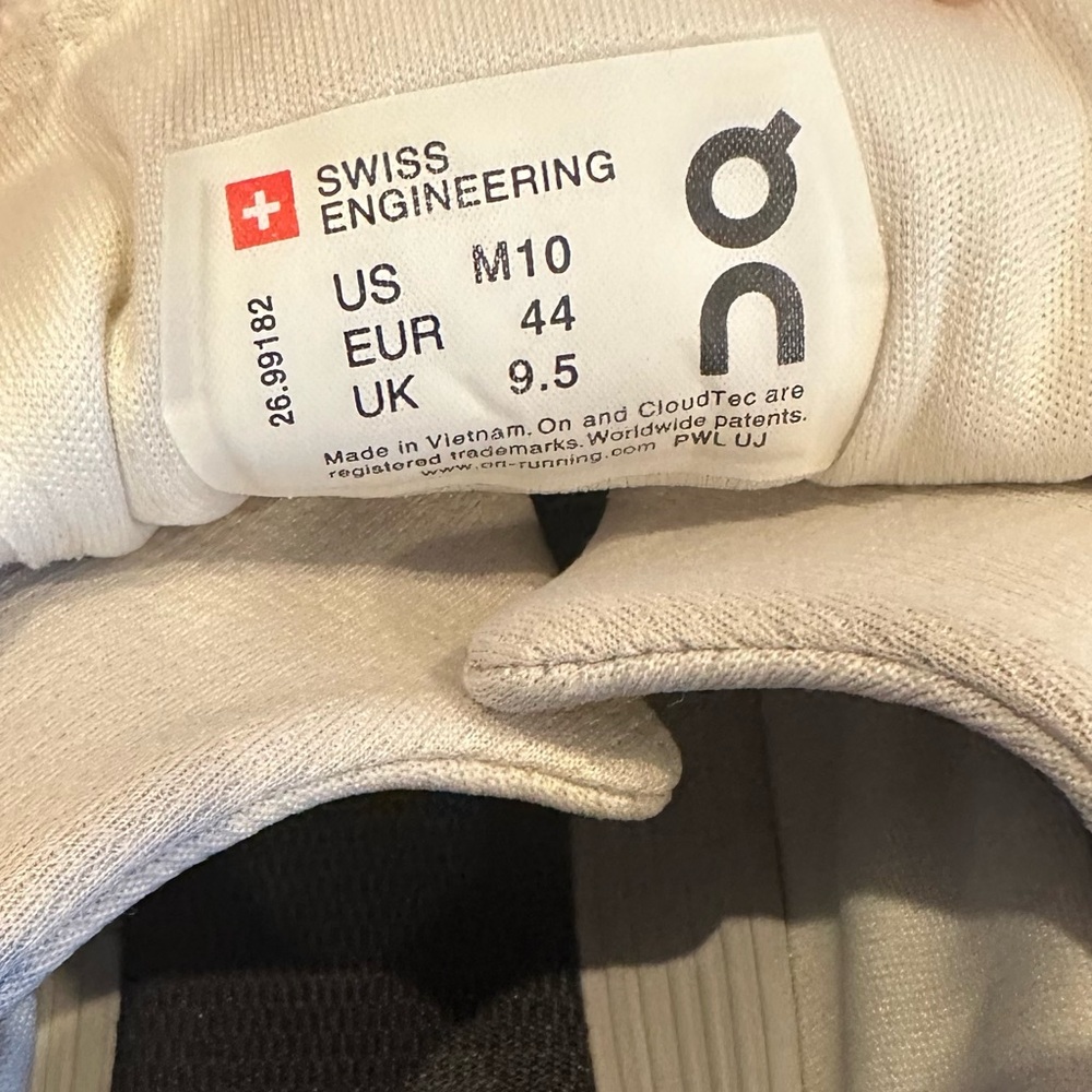 ON Cloud Cloudnova Men’s Size 10 - image 6